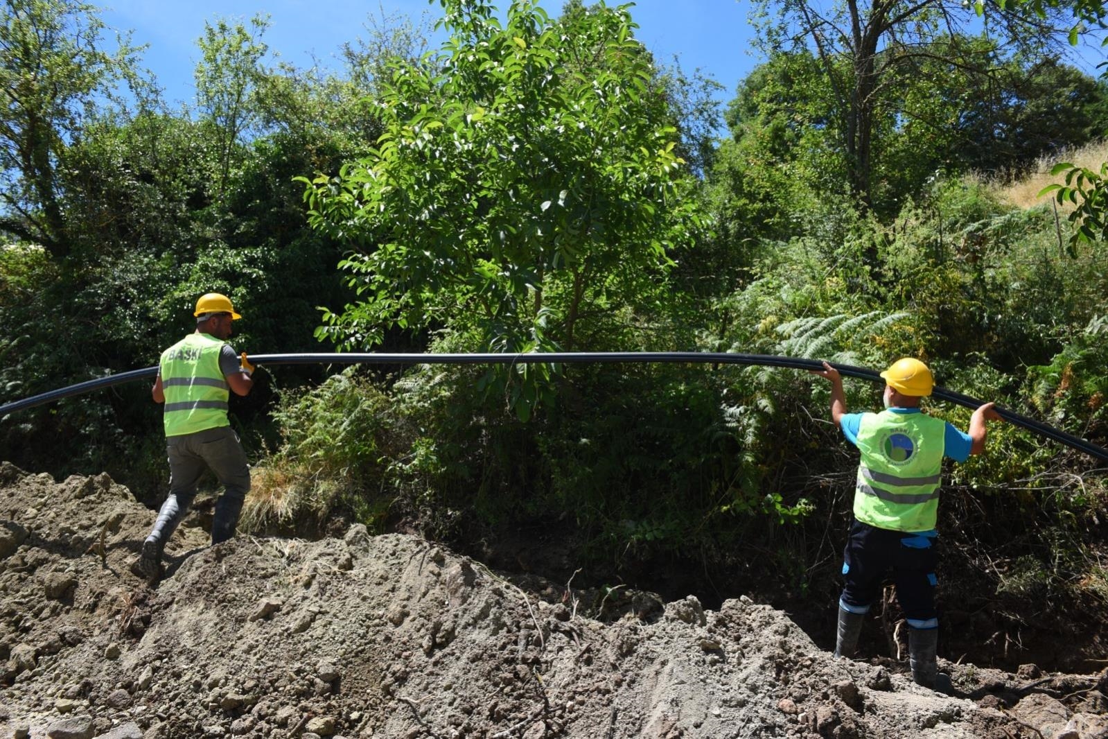Altıeylül’de 1,6 km içme suyu hattı yenilendi