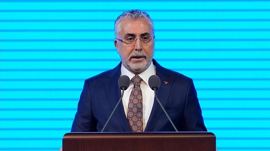 Bakan Işıkhan: İŞKUR Gençlik Programı ile gençlerin yanındayız