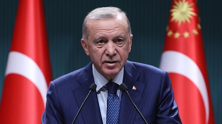 Erdoğan'dan CHP otobüsünü polisin üzerine süren şoförle ilgili tepki: Bu menfur eylem, siyasetin sınırlarını aşmıştır