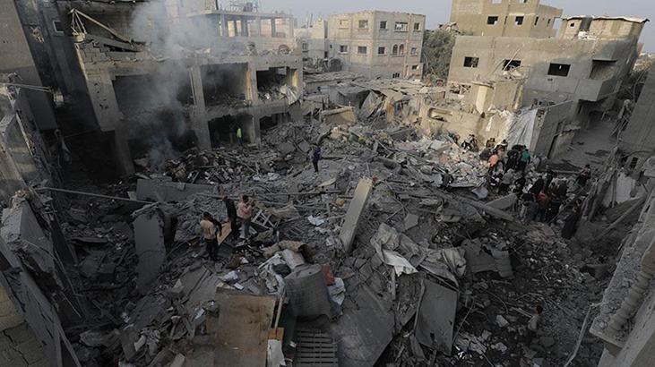 İsrail'in Gazze'ye saldırılarında can kaybı 52 bin 810'a çıktı