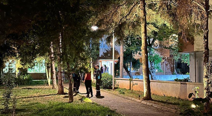 Kadıköy’de apartman dairesinde yangın! 1 kişi yaşamını yitirdi